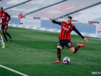 关于今夜体能课后，法兰克福门线救险备战欧联，悬念犹存，细节决定成败的信息开云体育