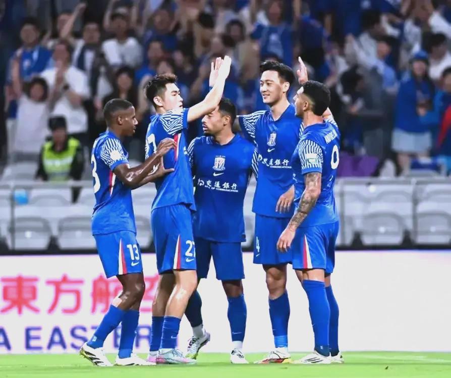 包含集结日体能课后，印第安纳步行者刷新队史纪录备战中超，赛场秩序良好，年轻球员得到机会的词条